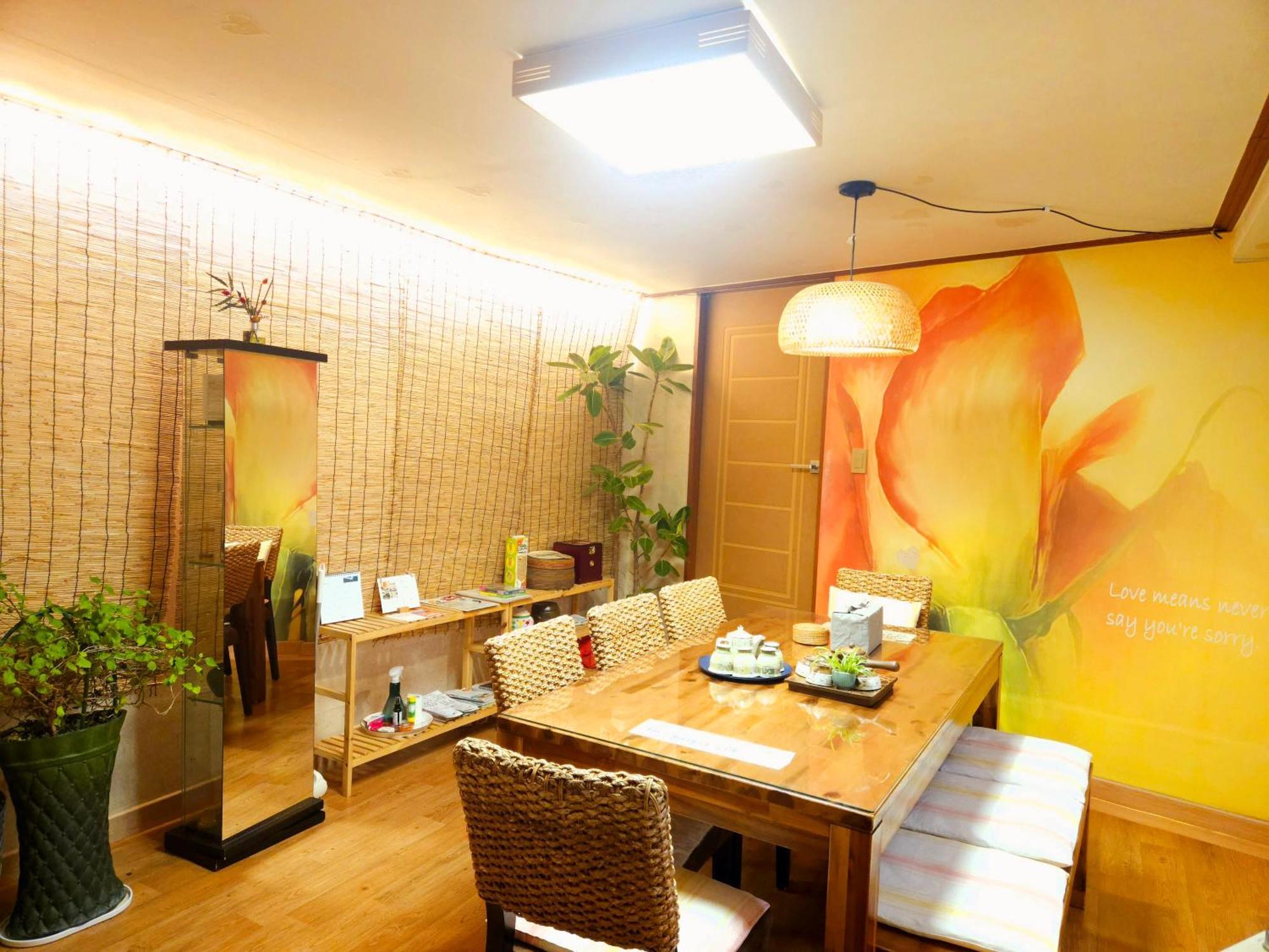 Lydia Craft Guesthouse Seoul Exterior photo