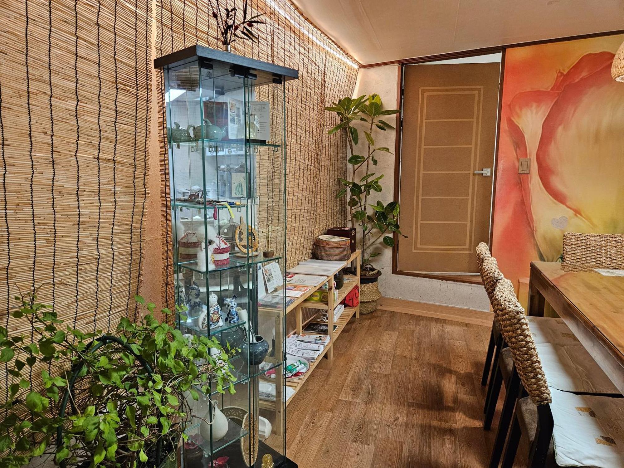 Lydia Craft Guesthouse Seoul Exterior photo